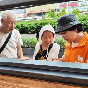珠海明珠慈善公益促进会开展黄手环行动，筑牢老人回家路