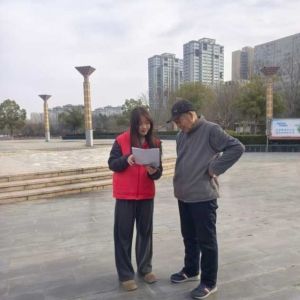 【平顶山】东湖公园：2月12日暖心开展“护骨现在做 健康为家国”公益活动