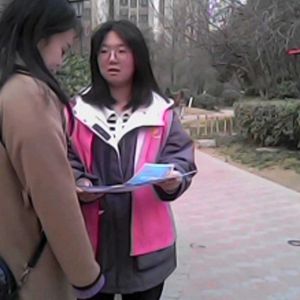 【郑州】中牟县东润华景：2月13日暖心开展“护骨现在做 健康为家国”公益活动