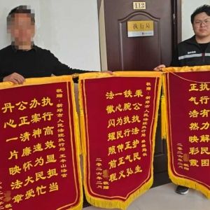 十二台车分散多地藏匿 新郑法院三地奔袭 十二台货运车“完璧归赵”