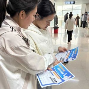 【郑州】3月13日陈建花开展第1场“护骨现在做 健康为家国”公益活动