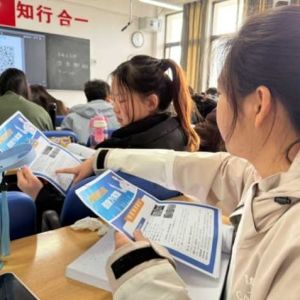 【郑州】3月14日陈建花开展第2场“护骨现在做 健康为家国”公益活动