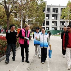 三月春风润童心 雷锋精神伴成长——遂平惠诚社工雷锋月活动