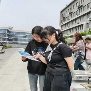 【漯河】4月16日李恩桐开展第3场“护骨现在做 健康为家国”公益活动